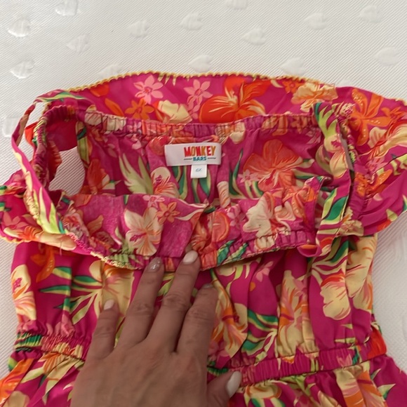 Summer dress - Picture 2 of 5